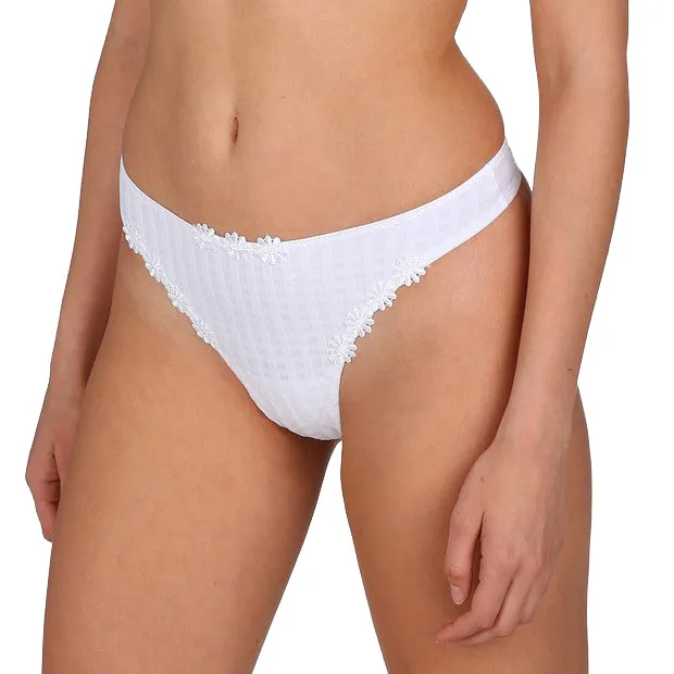 AVERO Thong in White