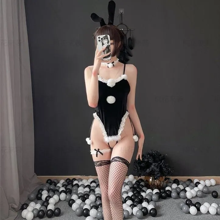 Cheery Velvet Lingerie Set