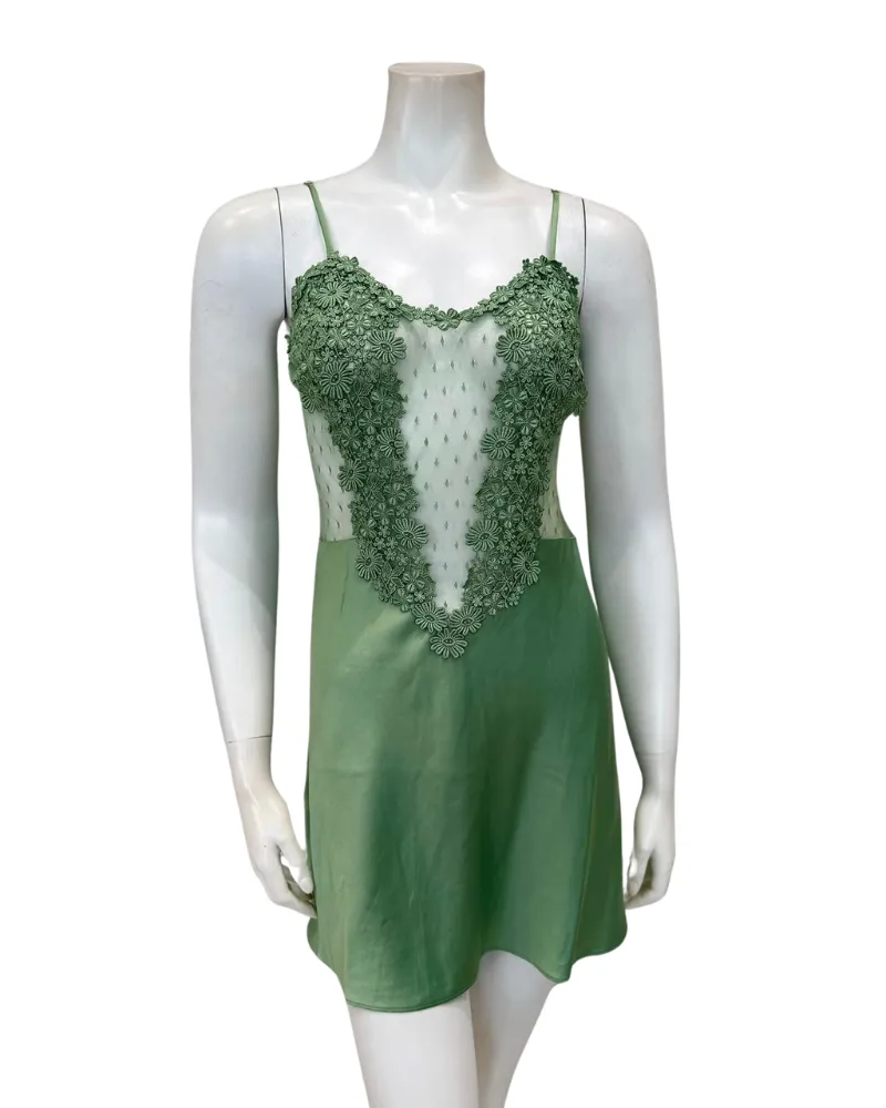Flora Nikrooz Forest Green Showstopper Chemise & Robe Set