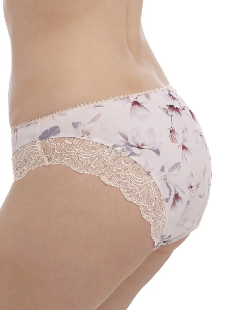 Lucia Brief