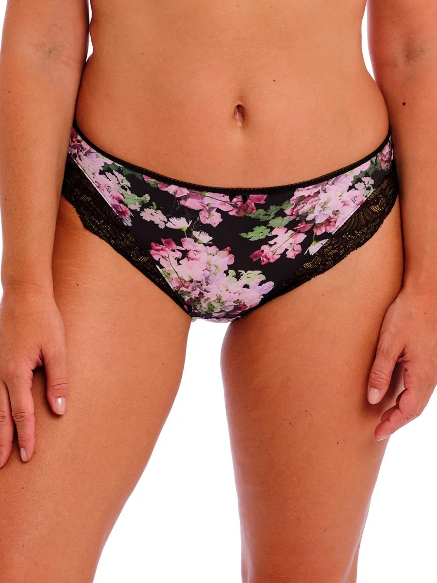 Lucia Brief
